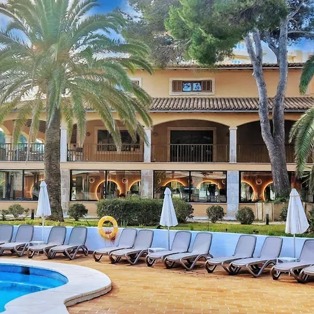 & S'entrador Playa קאלה ראטג'אדה