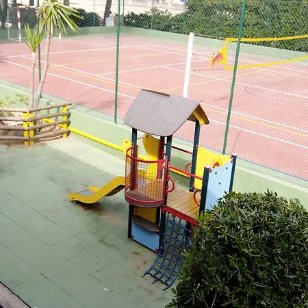 Готель & S'entrador Playa 4*