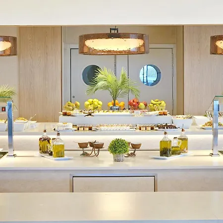 & S'entrador Playa 4* كالا راتخاذا