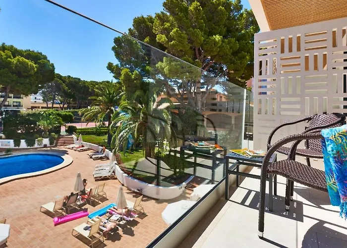 מלון & S'entrador Playa 4*