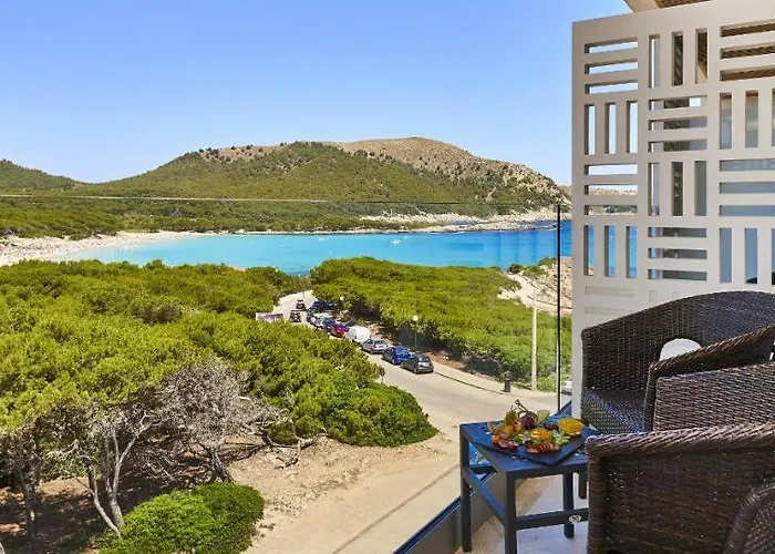 ホテル＆スパ サントラドール プラヤ カラ・ラトハダ