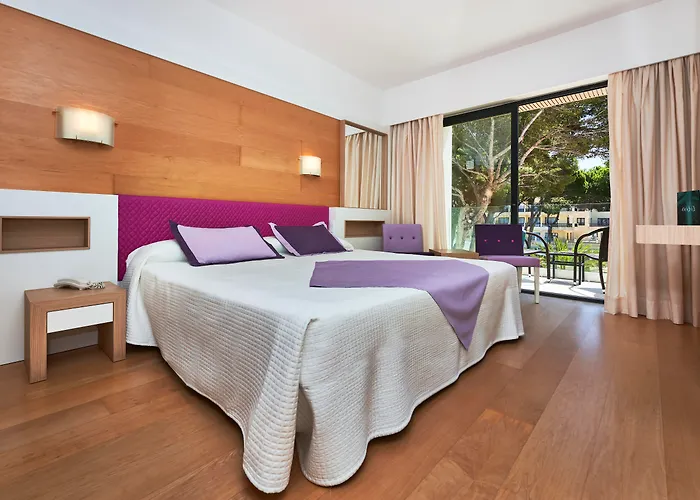 & S'entrador Playa Hotel 4*