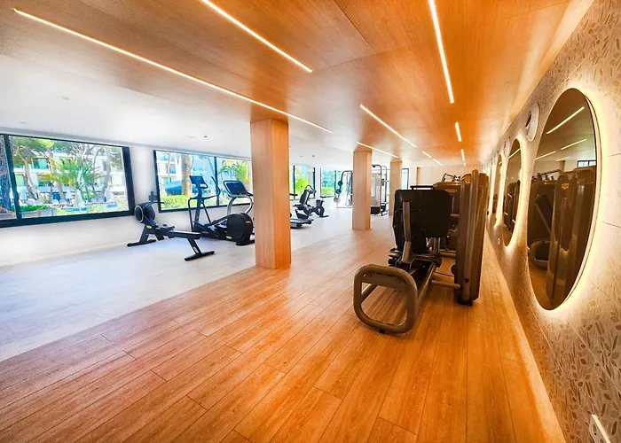 מלון & S'entrador Playa