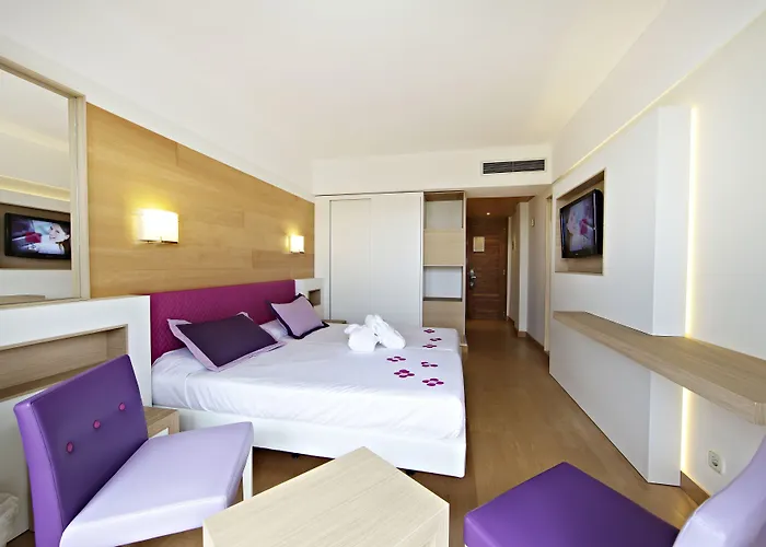 & S'entrador Playa 4* קאלה ראטג'אדה