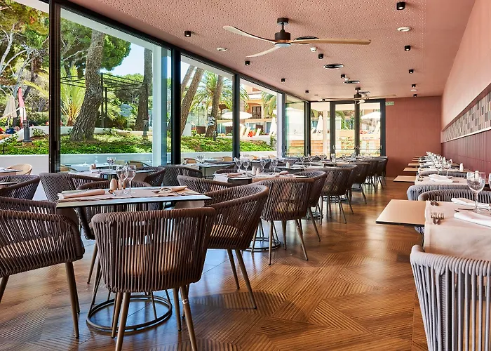 & S'entrador Playa Hotell